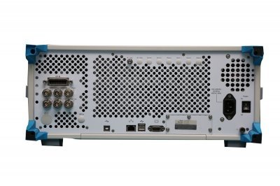 Анализатор спектра и сигналов Ceyear 4051E